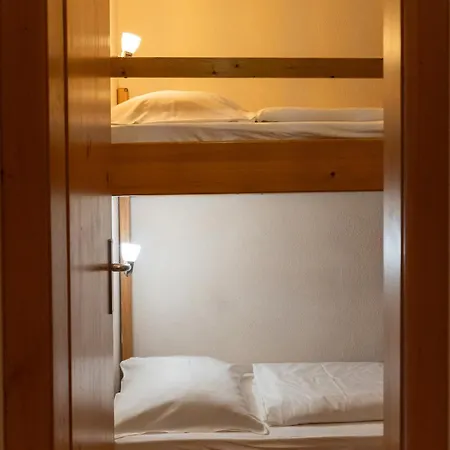 Otel Clc Alpine Centre 3*