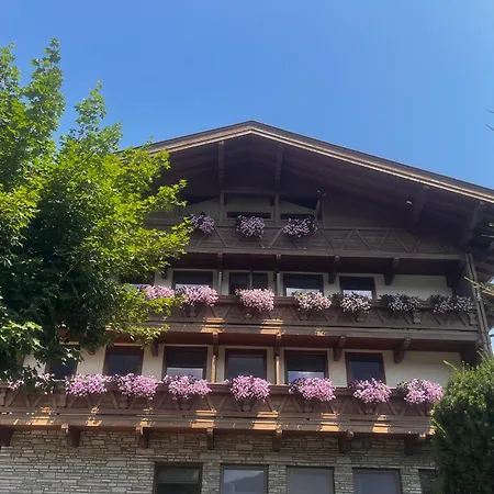 Hotel Clc Alpine Centre 4*